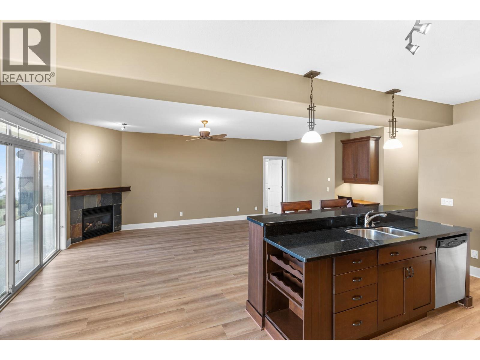 108 4350 Ponderosa Drive, Peachland