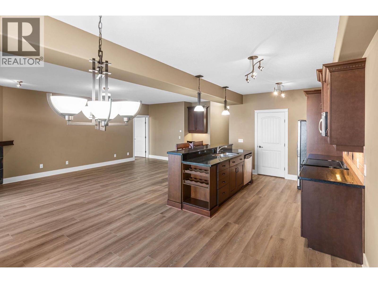 108 4350 Ponderosa Drive, Peachland