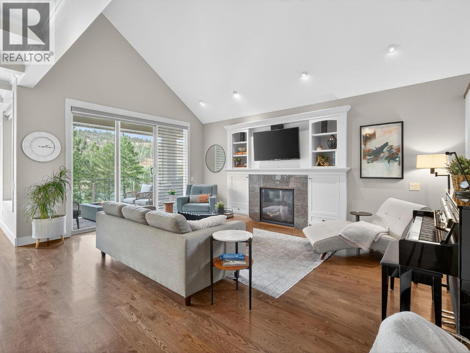  1054 Long Ridge Drive, Kelowna