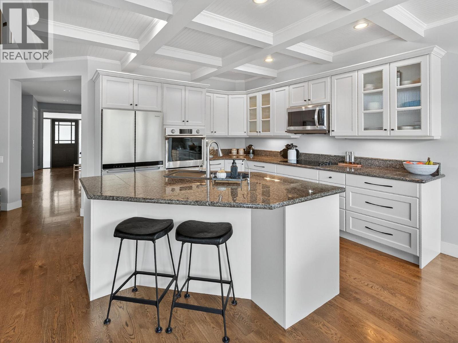  1054 Long Ridge Drive, Kelowna