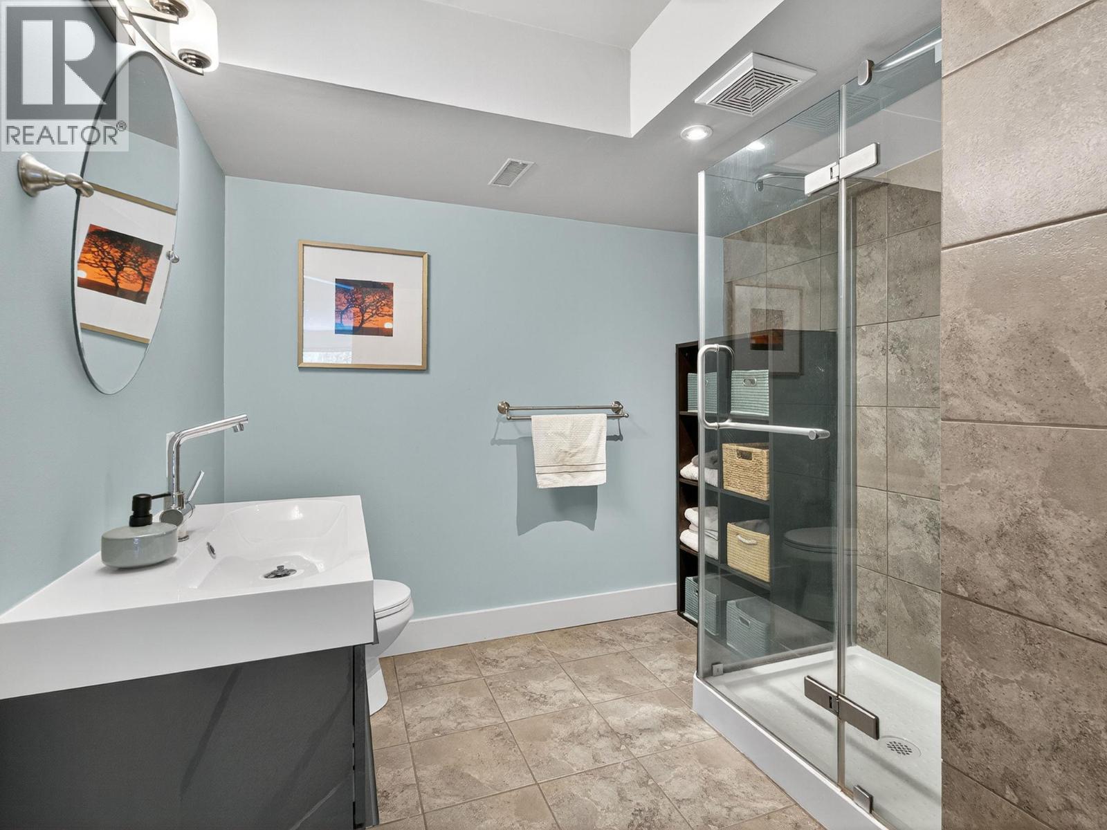  1054 Long Ridge Drive, Kelowna