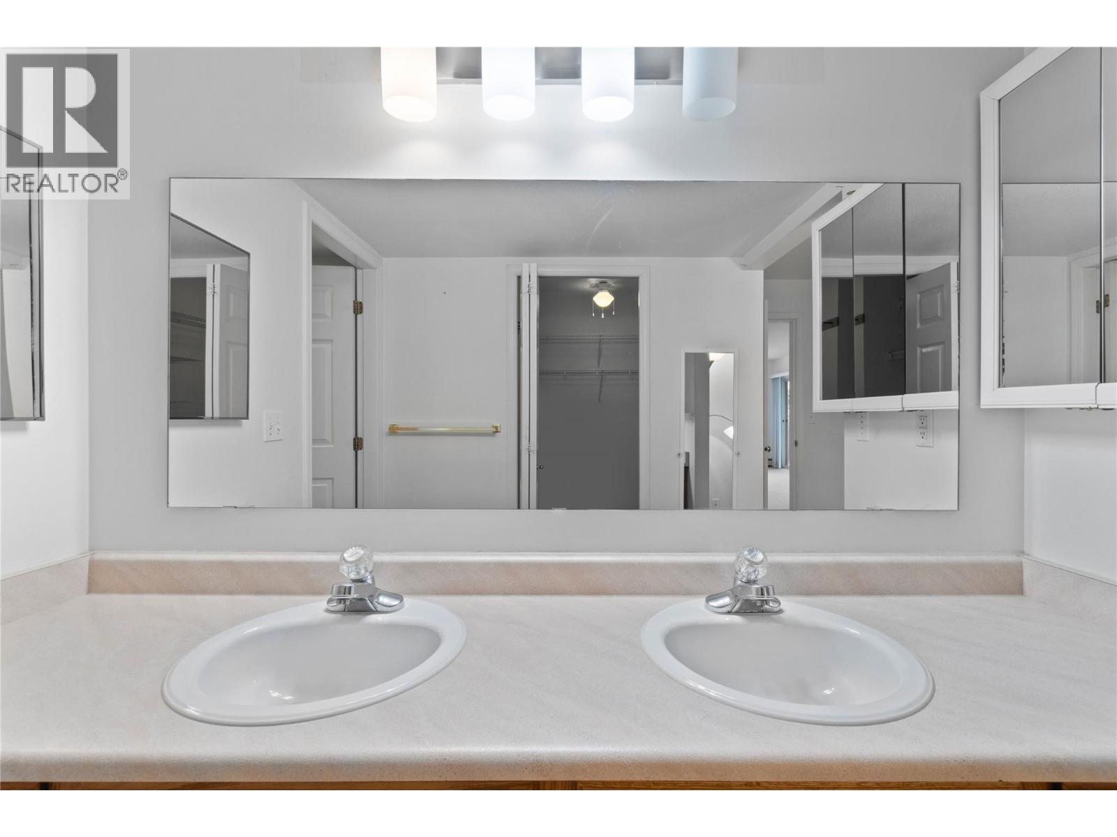 314 250 5 Street Southeast, Salmon Arm