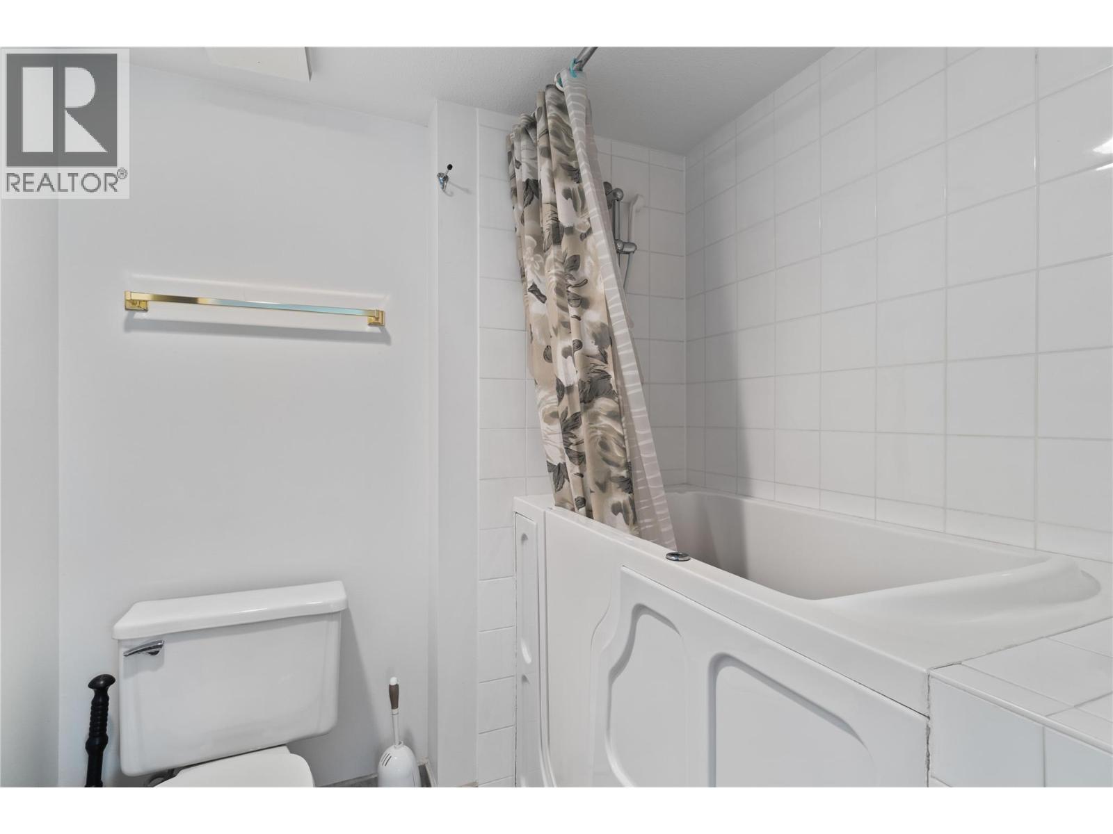 314 250 5 Street Southeast, Salmon Arm