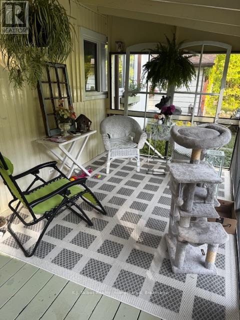 213 CHESTNUT DRIVE S - 19