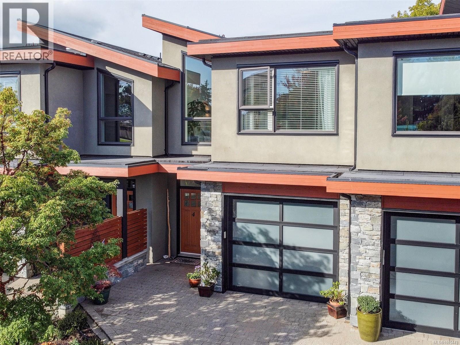 4 2350 Henry Avenue, Sidney