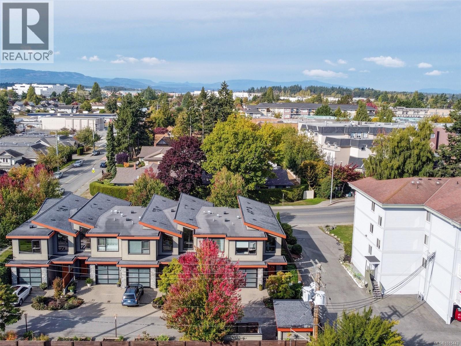 4 2350 Henry Avenue, Sidney