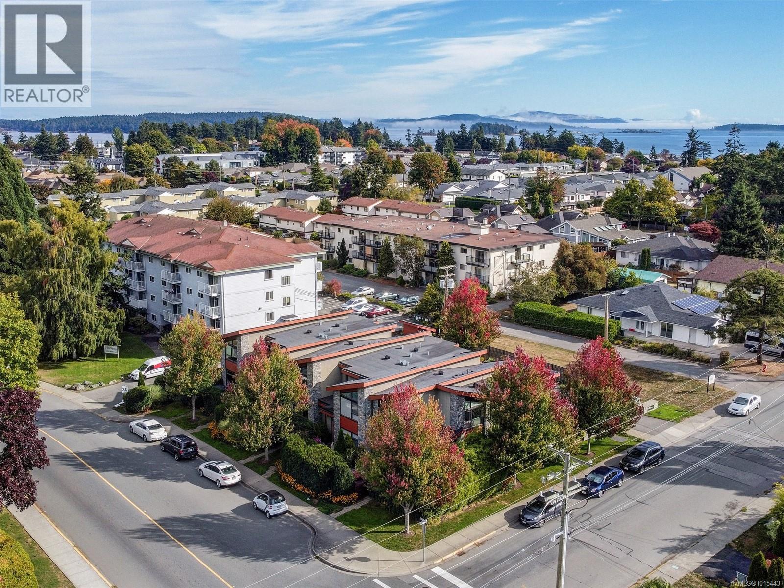 4 2350 Henry Avenue, Sidney