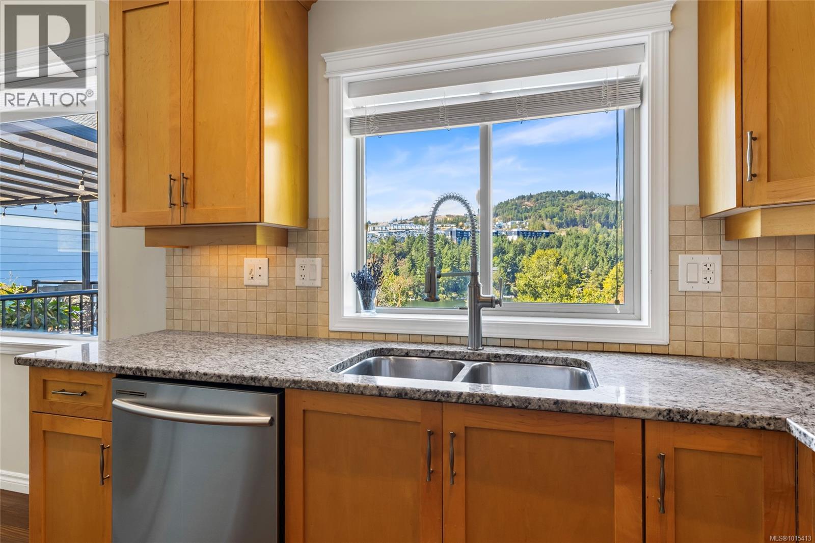  2514 Prospector Way, Langford