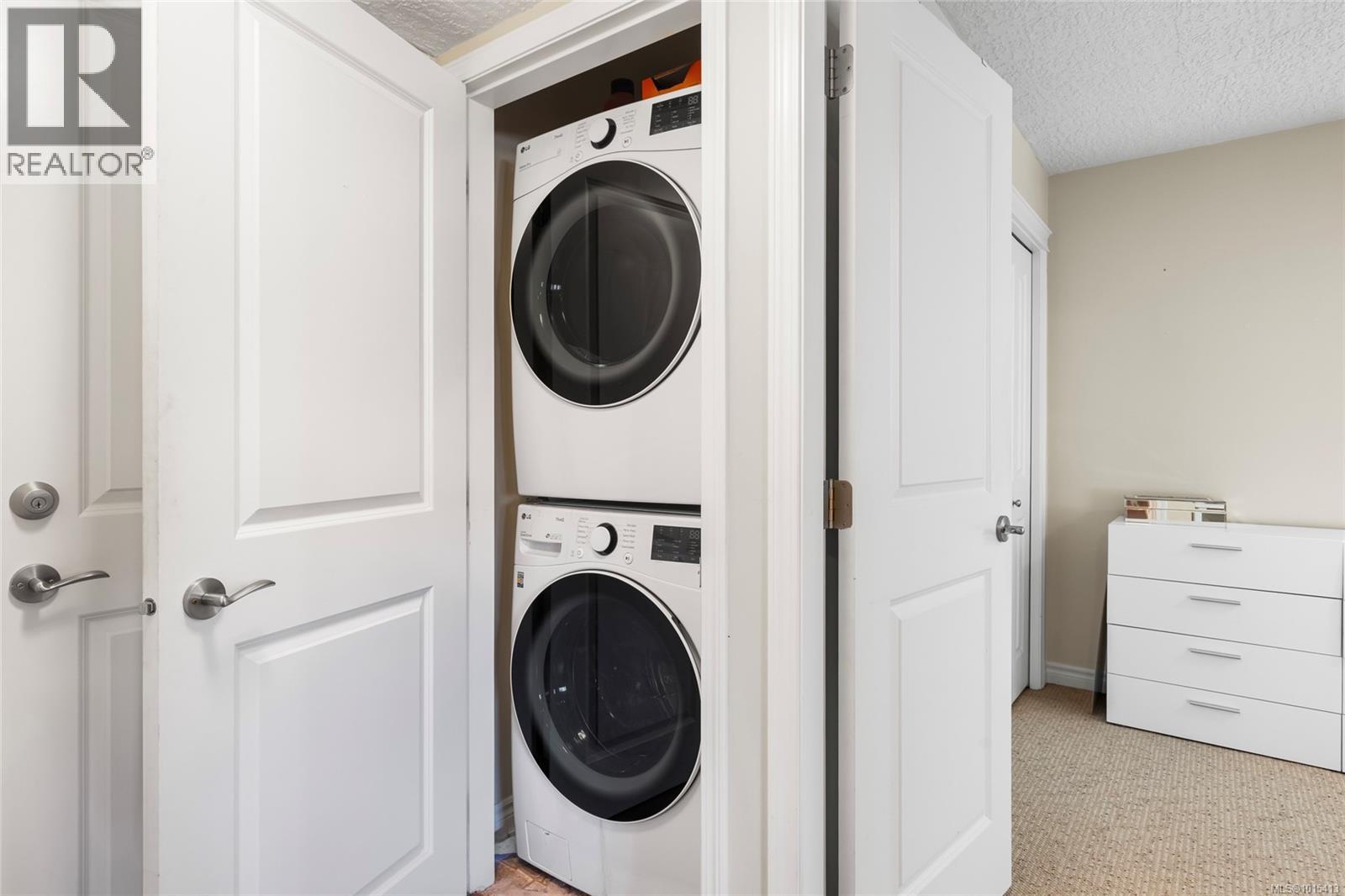 2514 Prospector Way, Langford