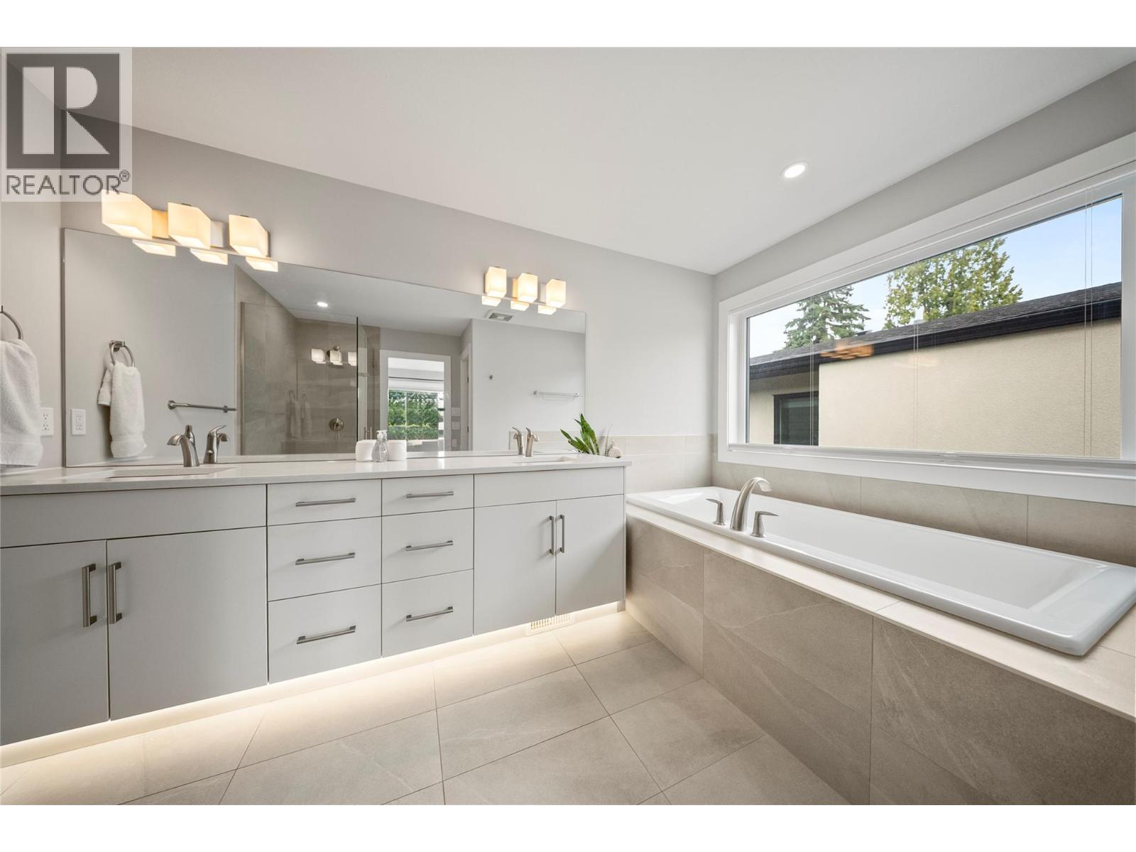  1292 Ethel Street, Kelowna