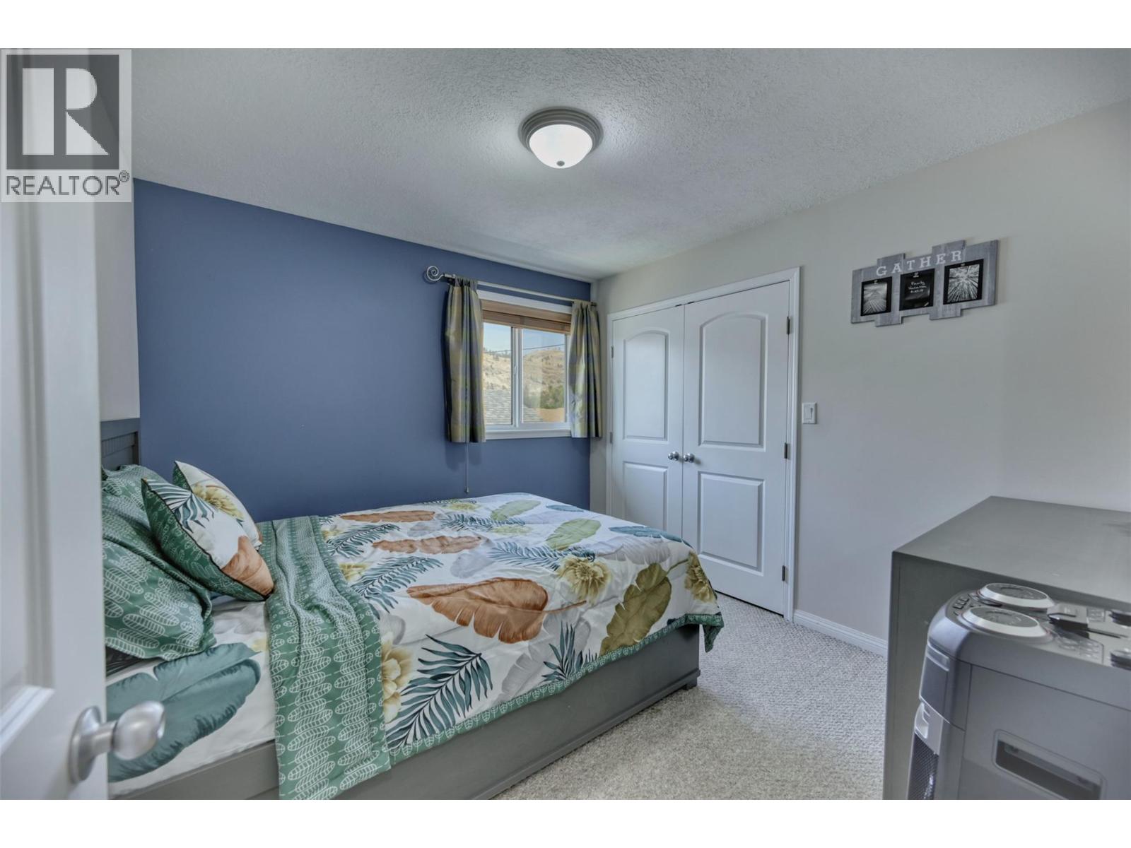 270 WILLOWS Place, Oliver