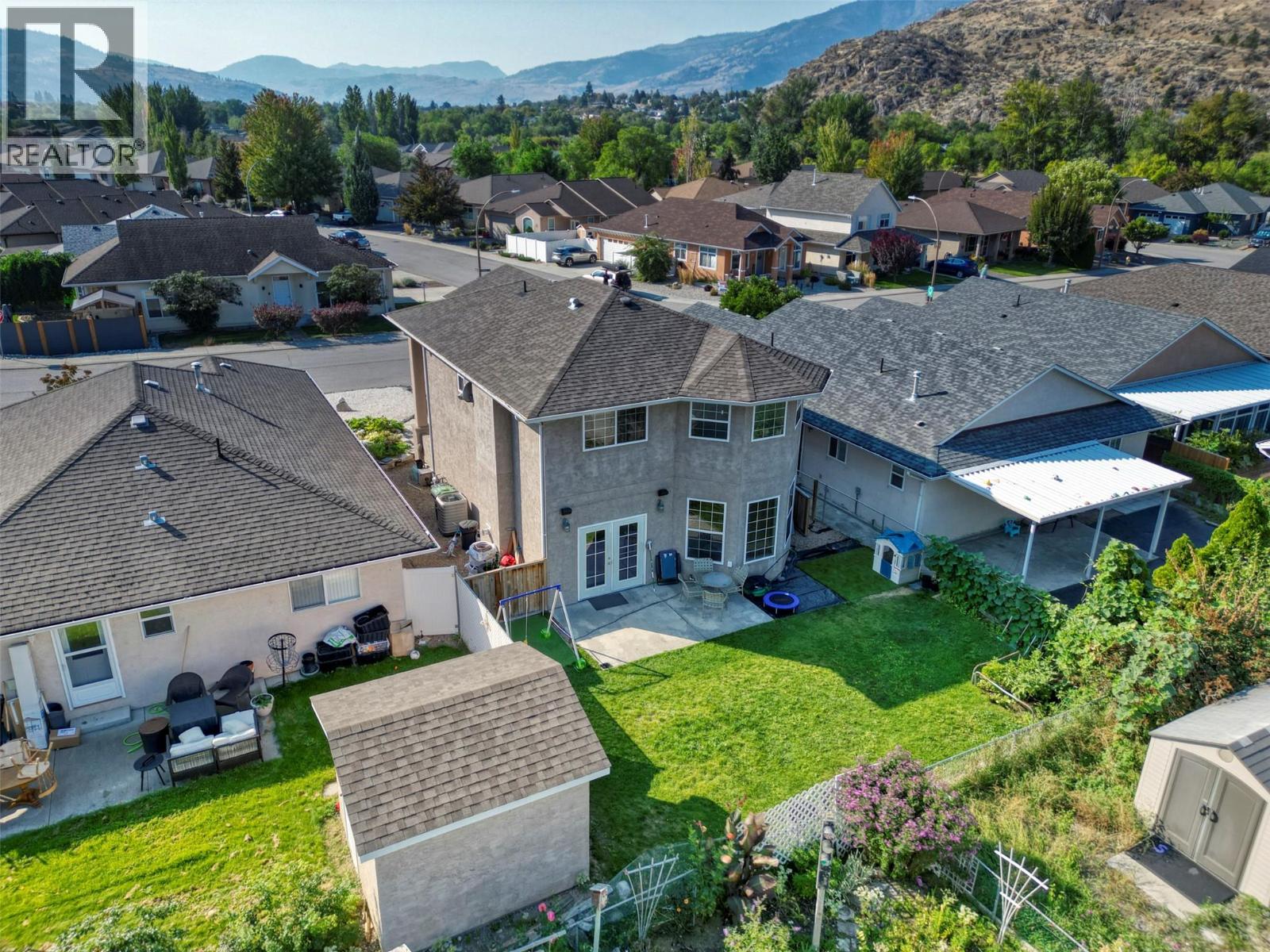 270 WILLOWS Place, Oliver