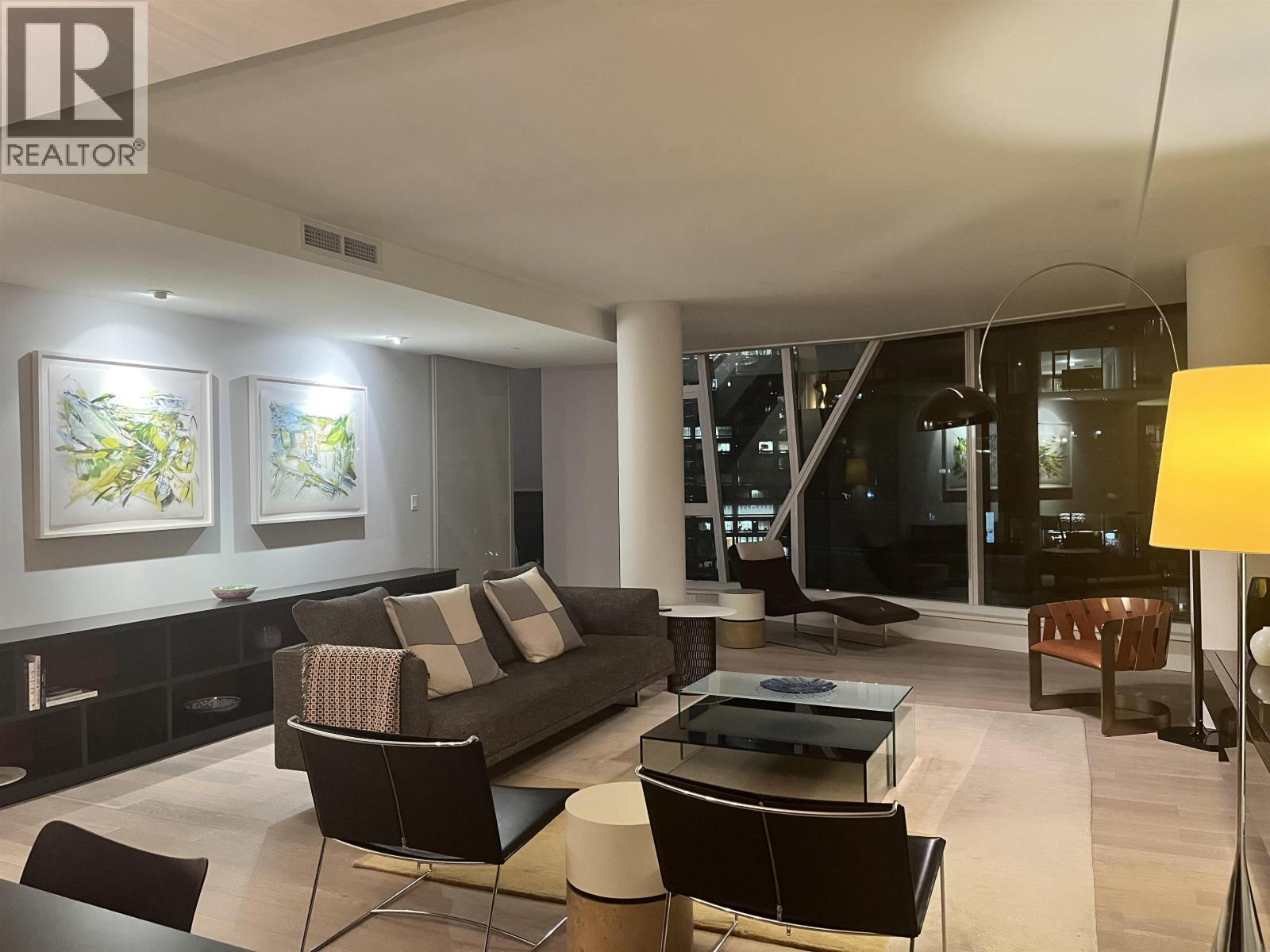 901 1409 W PENDER STREET, Vancouver