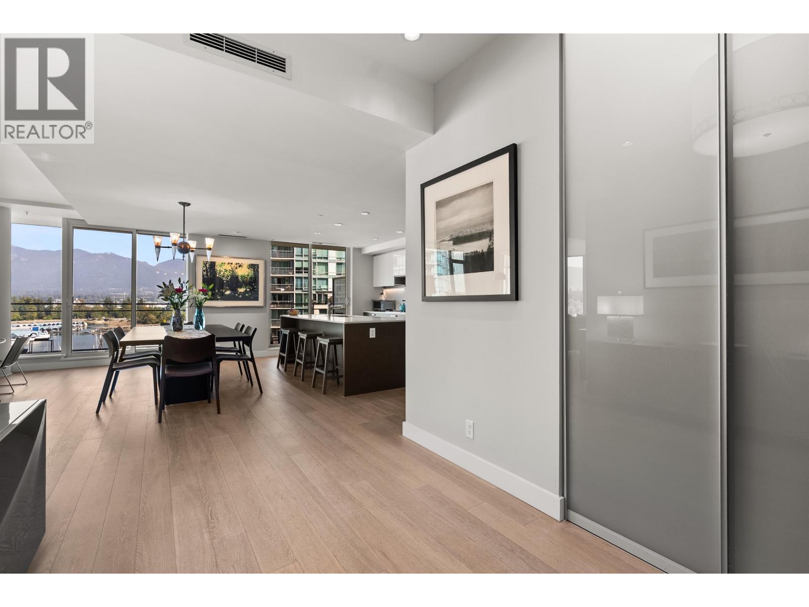 901 1409 W PENDER STREET, Vancouver