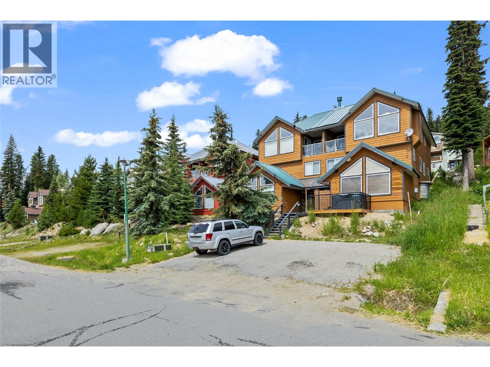 5965 Snow Pines Crescent Unit# D, Big White