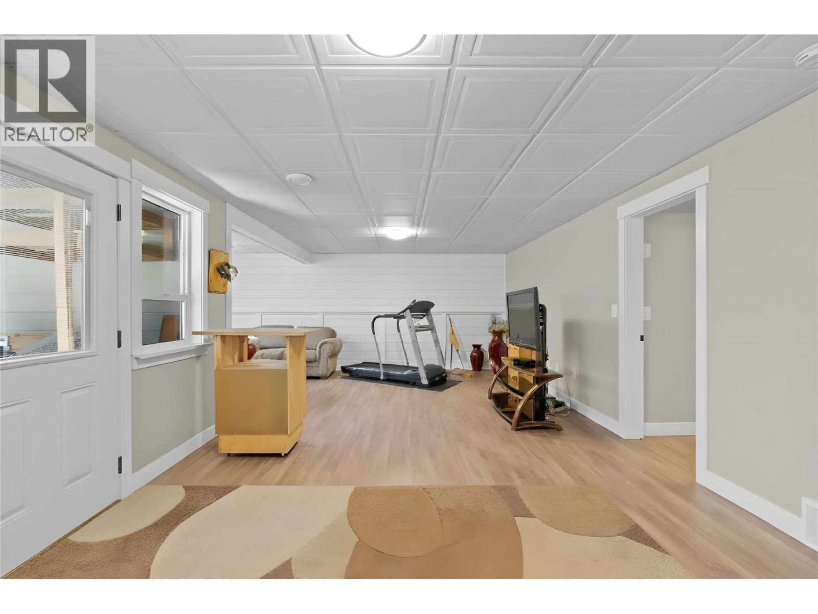 1321 24 Street SE, Salmon Arm