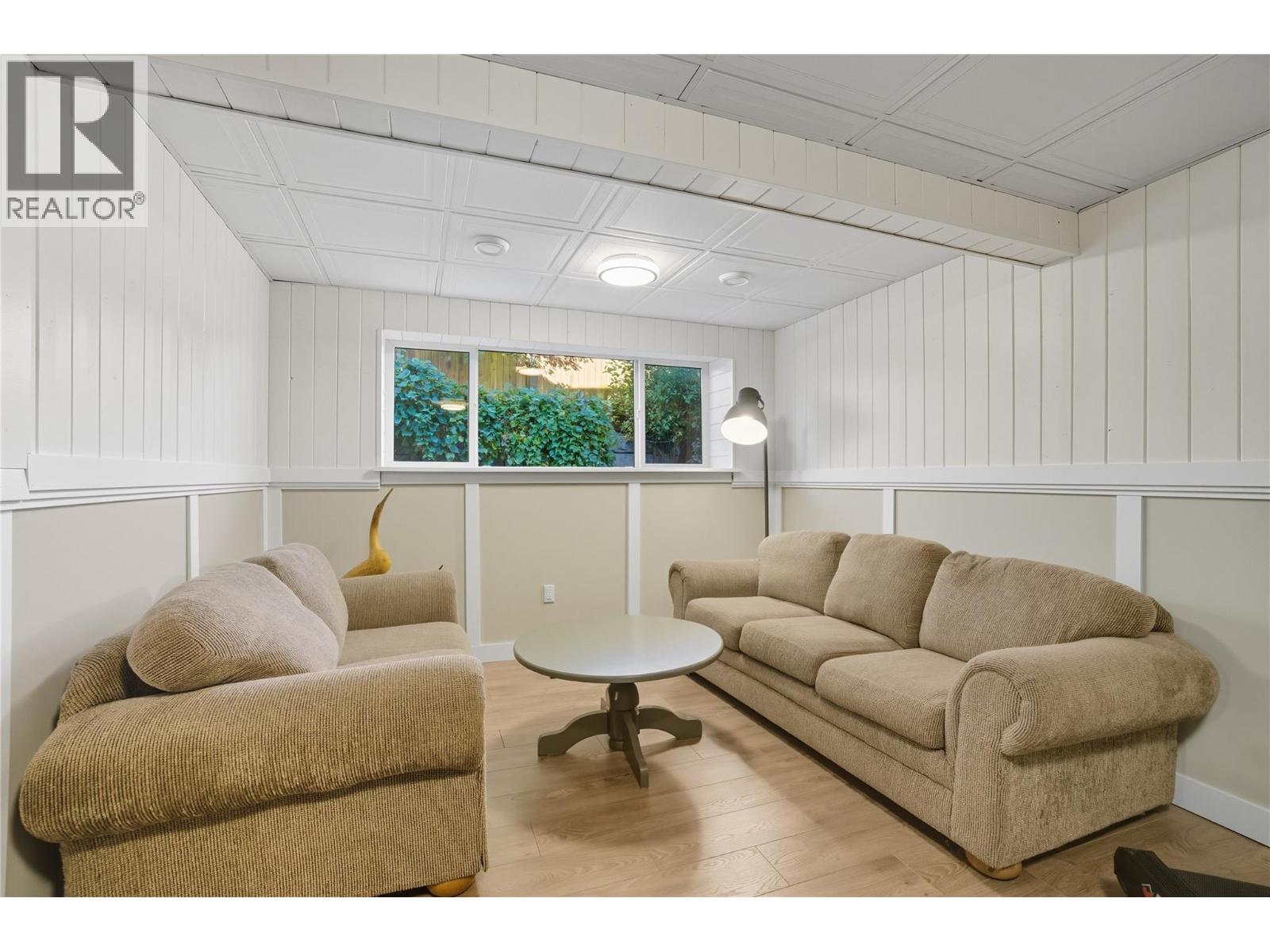 1321 24 Street SE, Salmon Arm