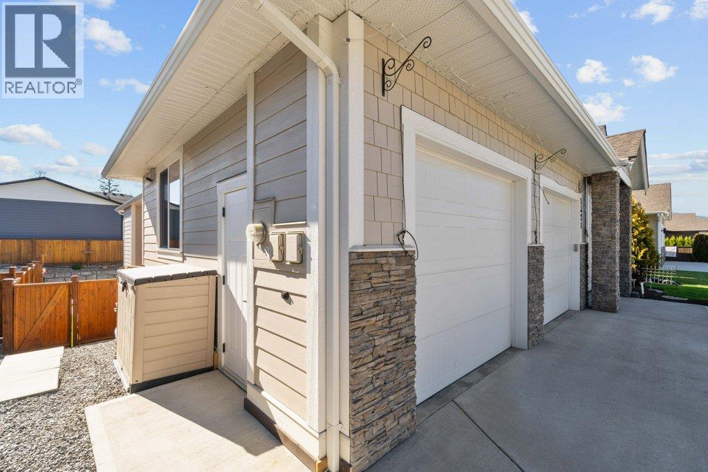 1321 24 Street SE, Salmon Arm