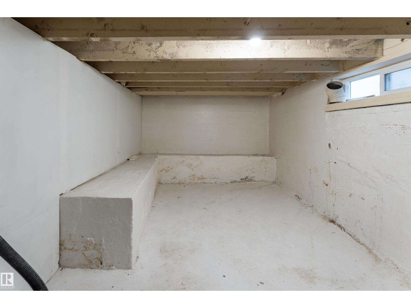 11539 101 ST NW, Edmonton