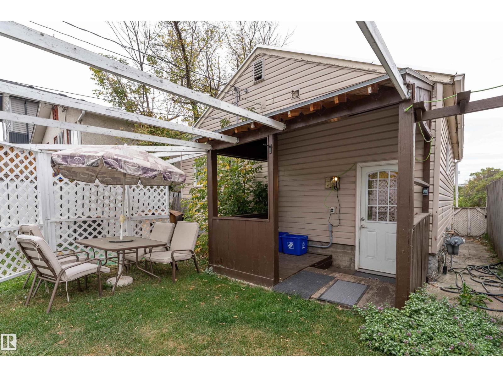 11539 101 ST NW, Edmonton