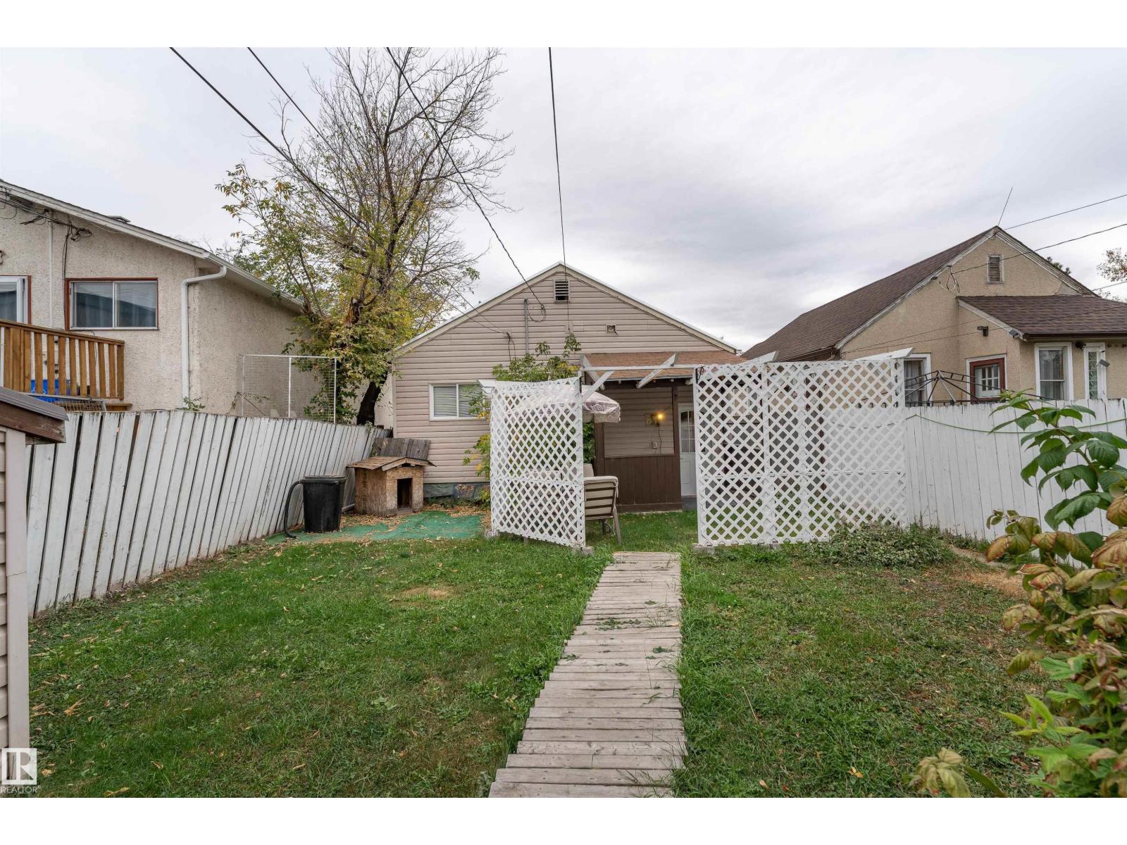 11539 101 ST NW, Edmonton