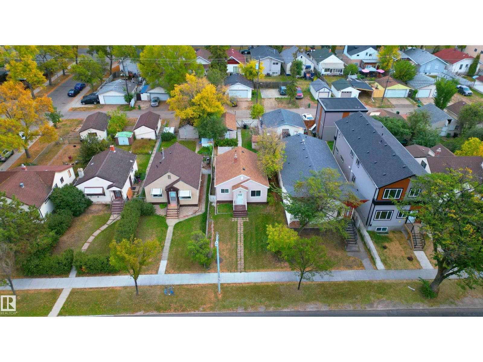 11539 101 ST NW, Edmonton