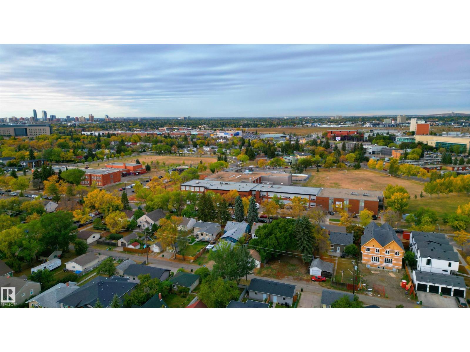 11539 101 ST NW, Edmonton