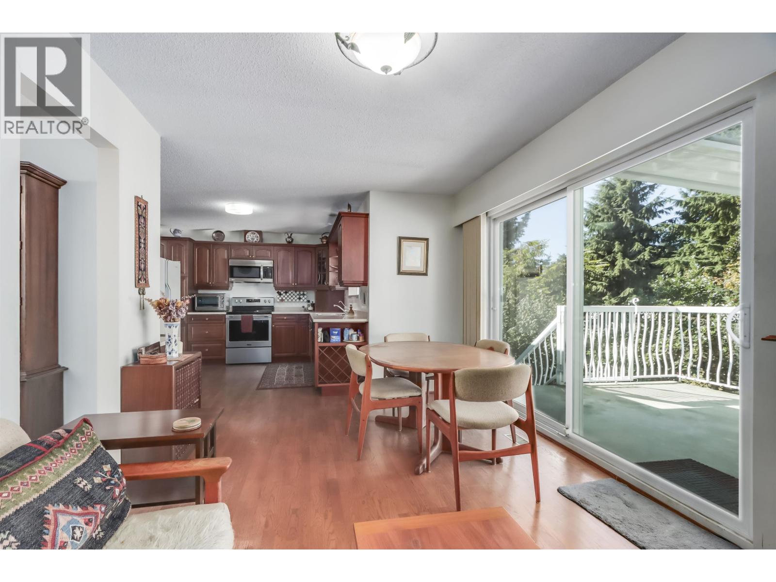 2141 DAUPHIN PLACE, Burnaby