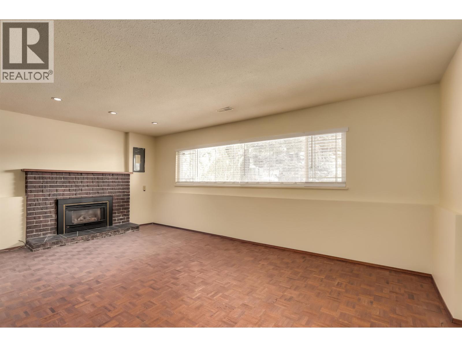 2141 DAUPHIN PLACE, Burnaby