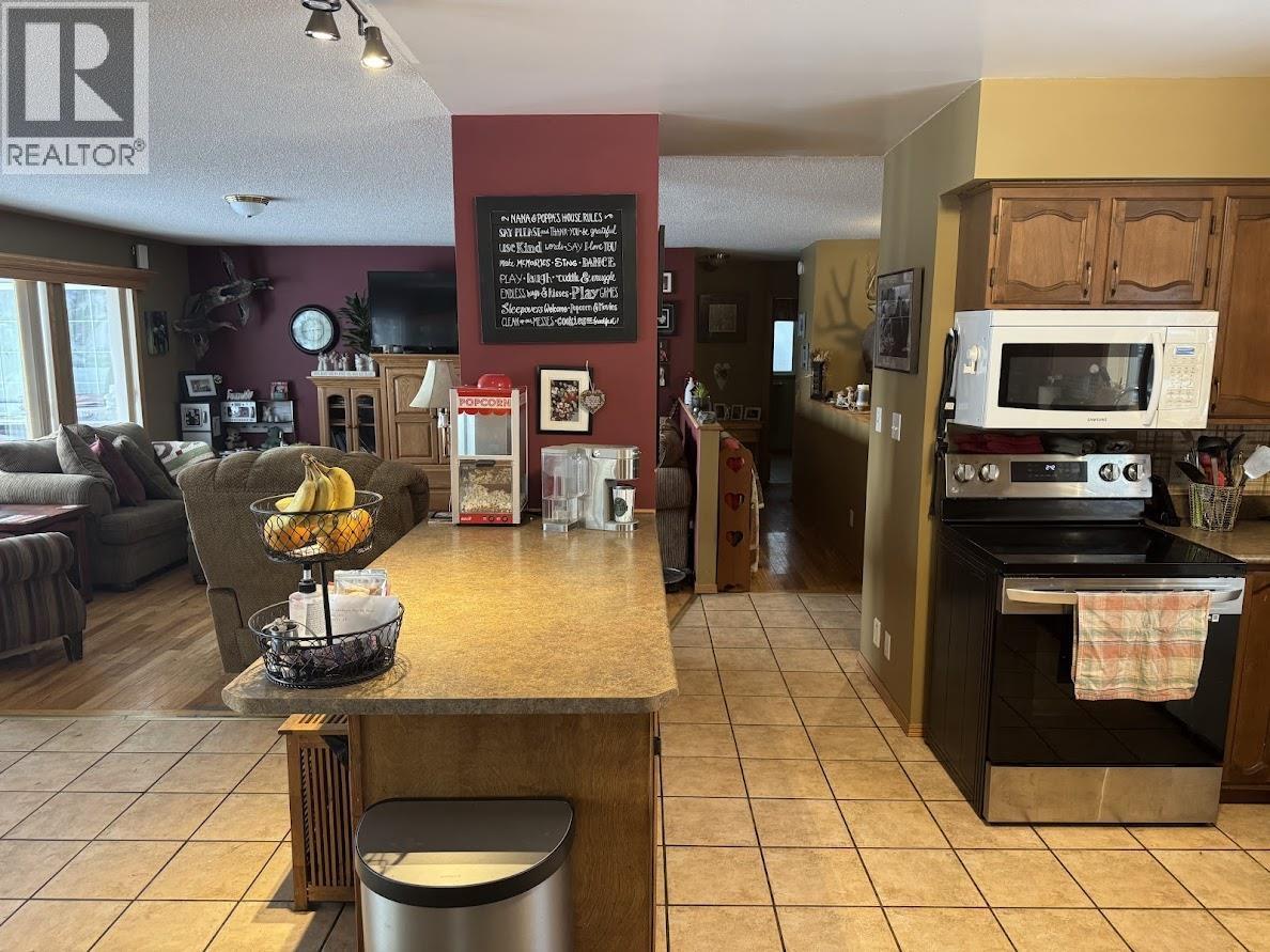 3705 TCHESINKUT LAKE Road, Burns Lake