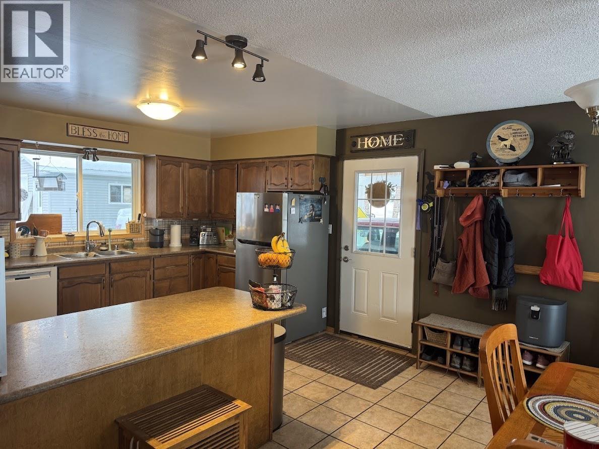 3705 TCHESINKUT LAKE Road, Burns Lake