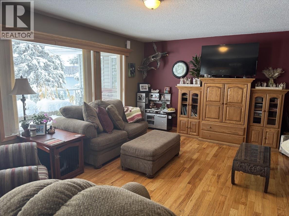 3705 TCHESINKUT LAKE Road, Burns Lake