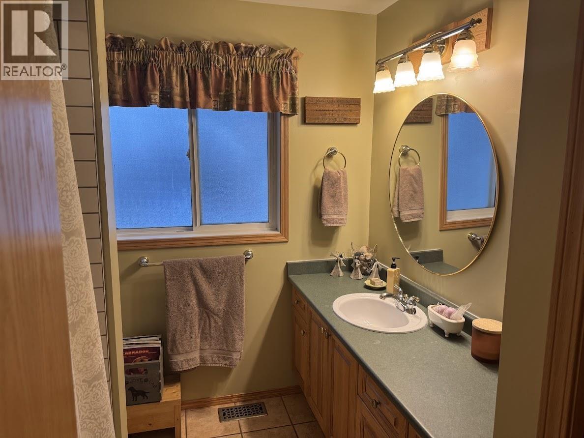 3705 TCHESINKUT LAKE Road, Burns Lake