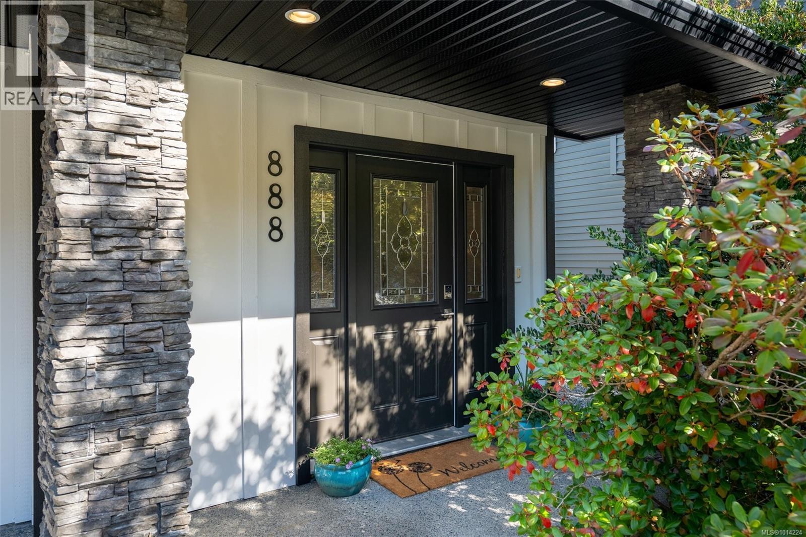  888 Wild Ridge Way, Langford