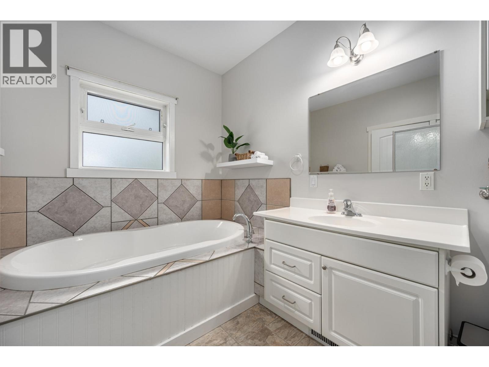 181 HOMESTEAD Road, Lillooet