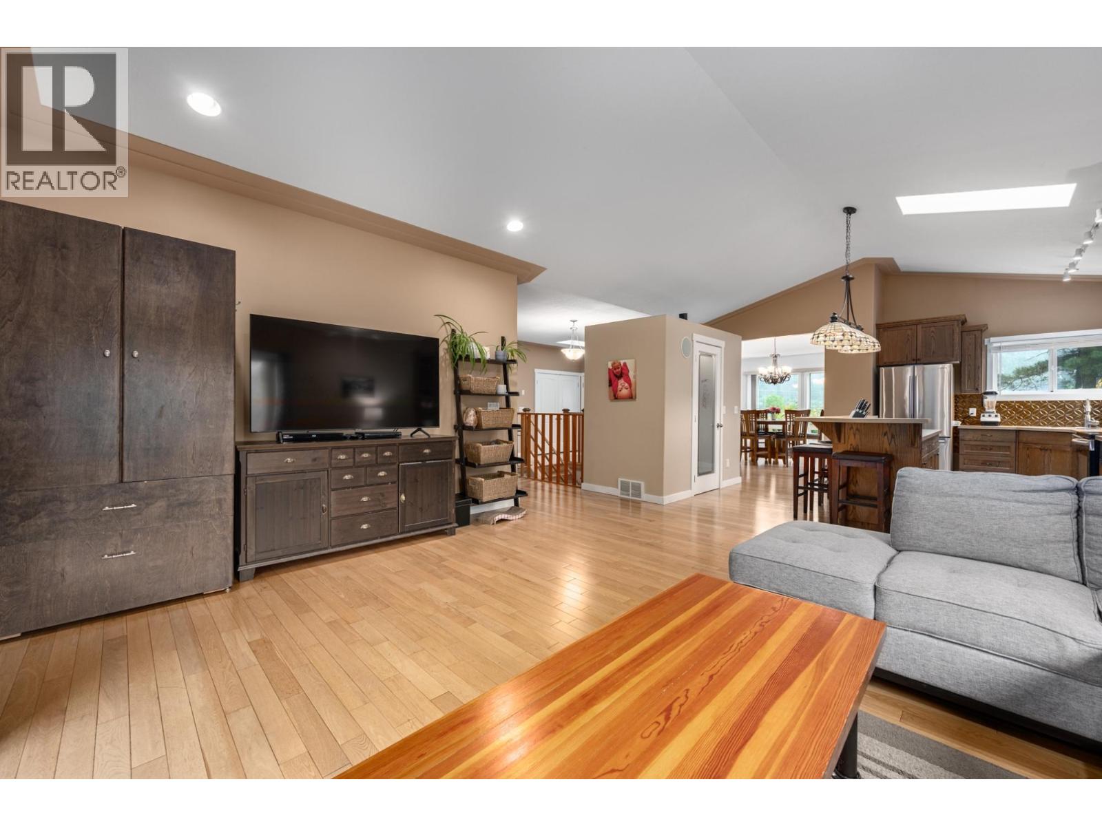 181 HOMESTEAD Road, Lillooet