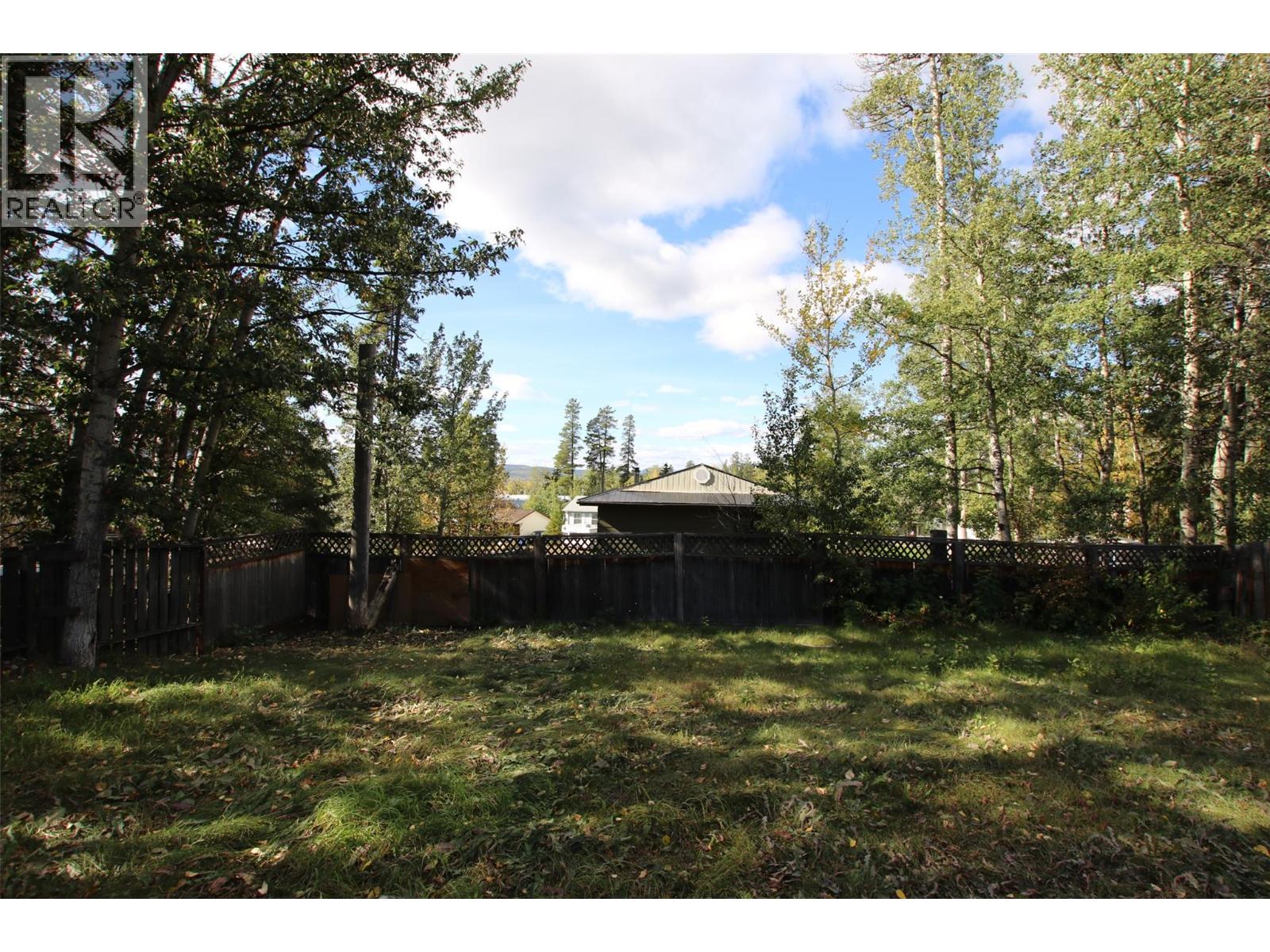 211 GWILLIM Crescent, Tumbler Ridge