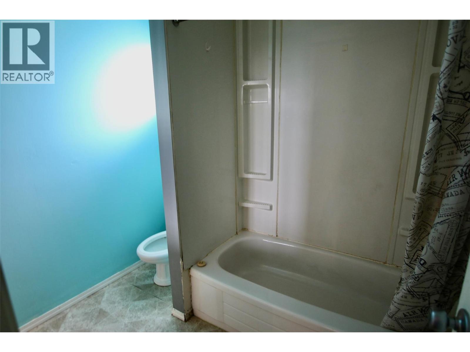 211 GWILLIM Crescent, Tumbler Ridge