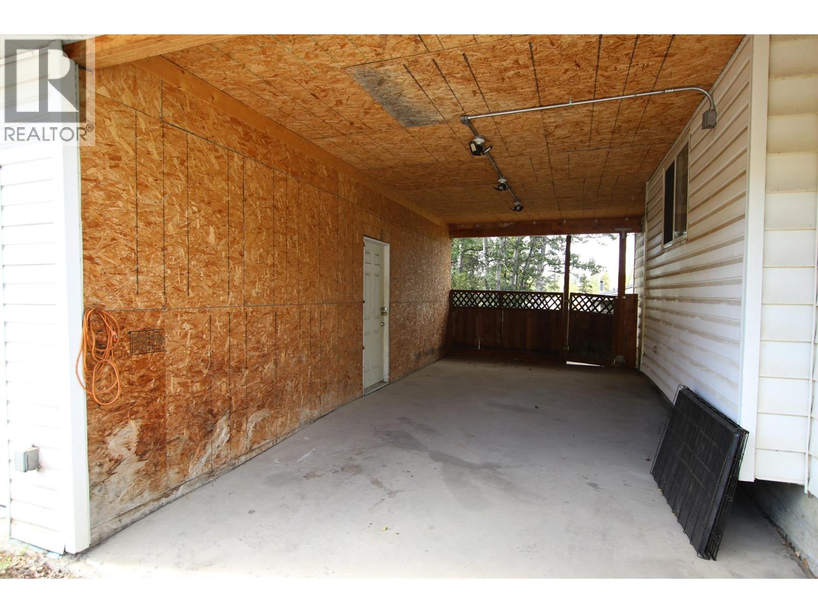 211 GWILLIM Crescent, Tumbler Ridge