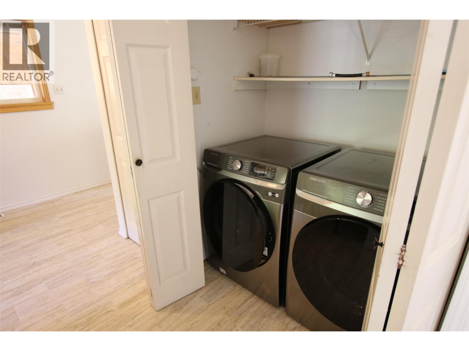 211 GWILLIM Crescent, Tumbler Ridge