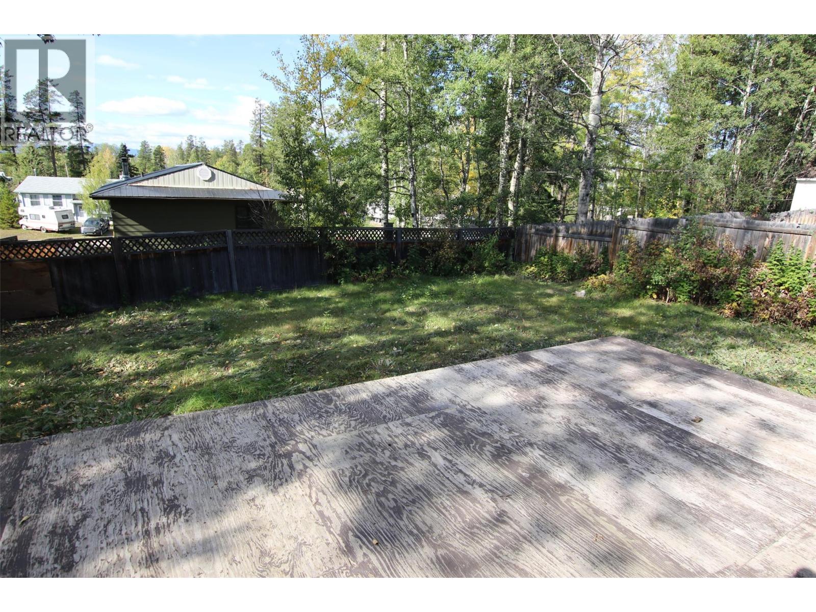 211 GWILLIM Crescent, Tumbler Ridge