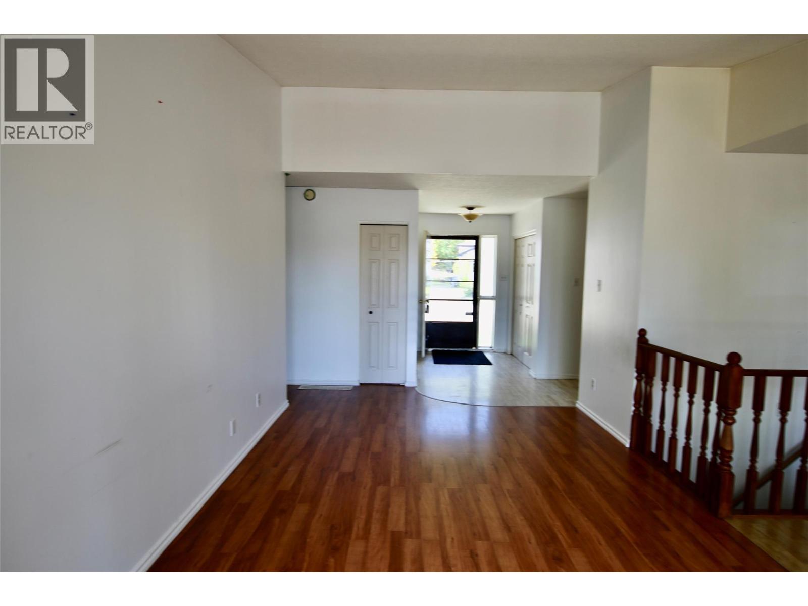 211 GWILLIM Crescent, Tumbler Ridge