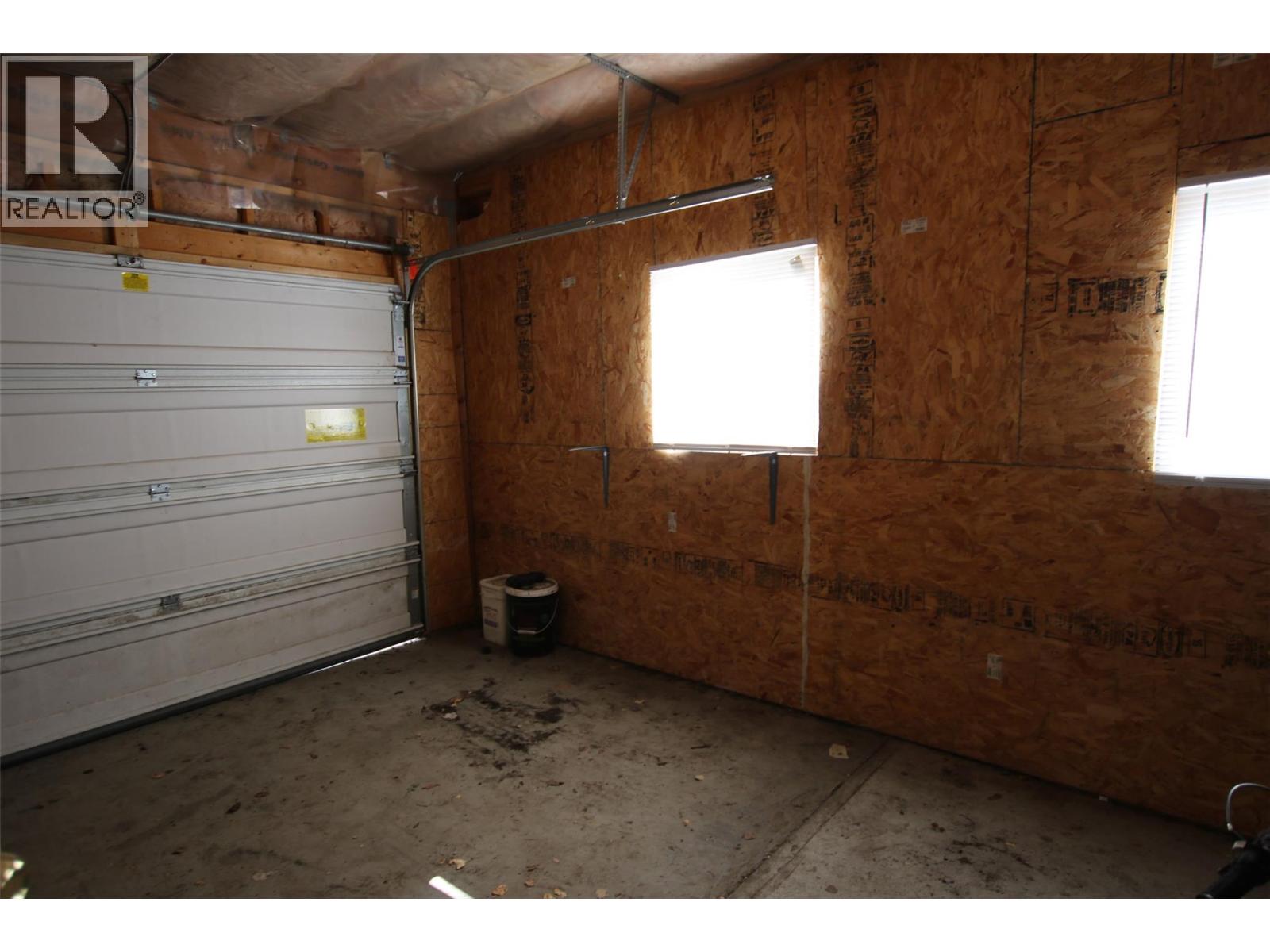 211 GWILLIM Crescent, Tumbler Ridge