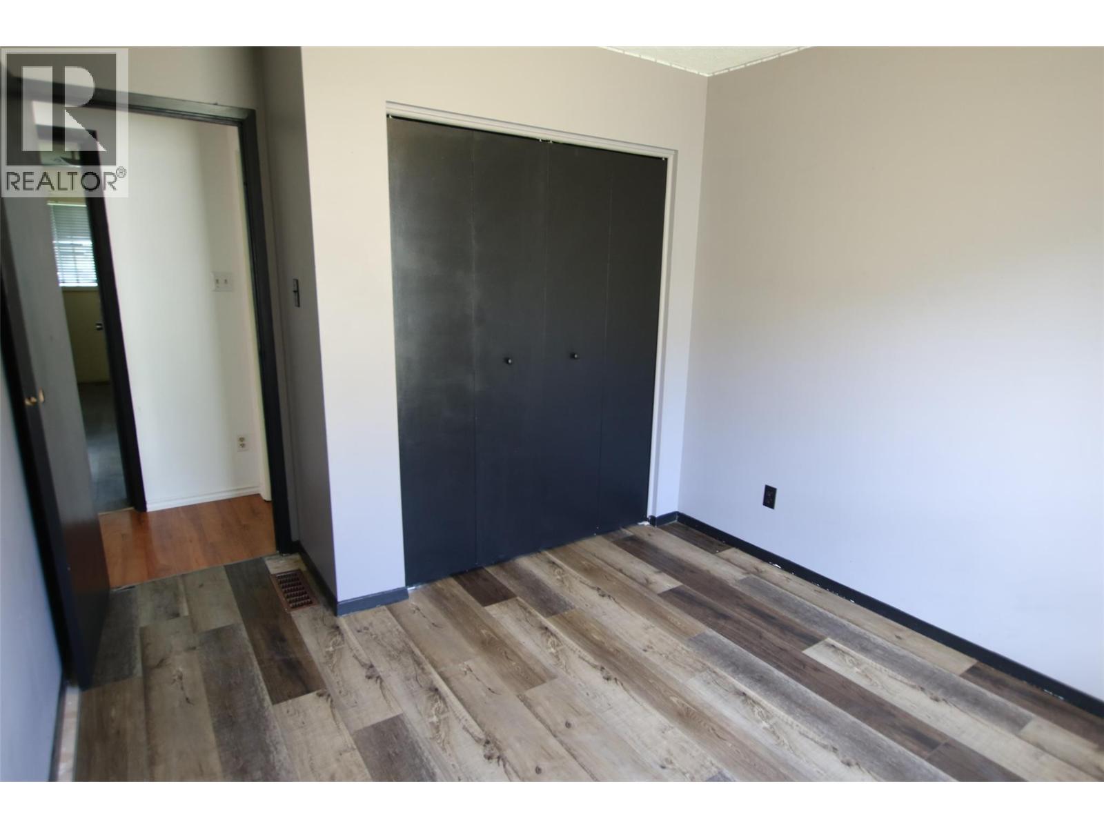 211 GWILLIM Crescent, Tumbler Ridge