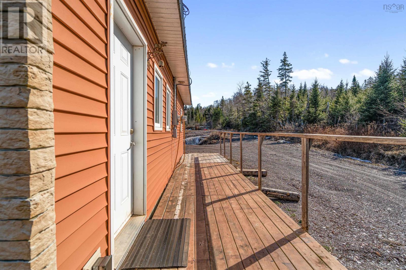 Property 22 of 30 of 1524 Highway 215