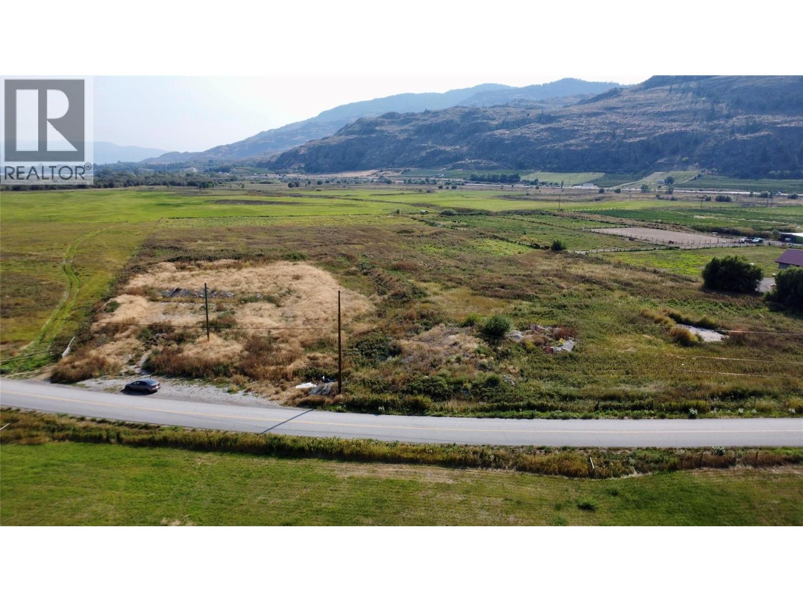 8535 Road 22 Avenue, Osoyoos