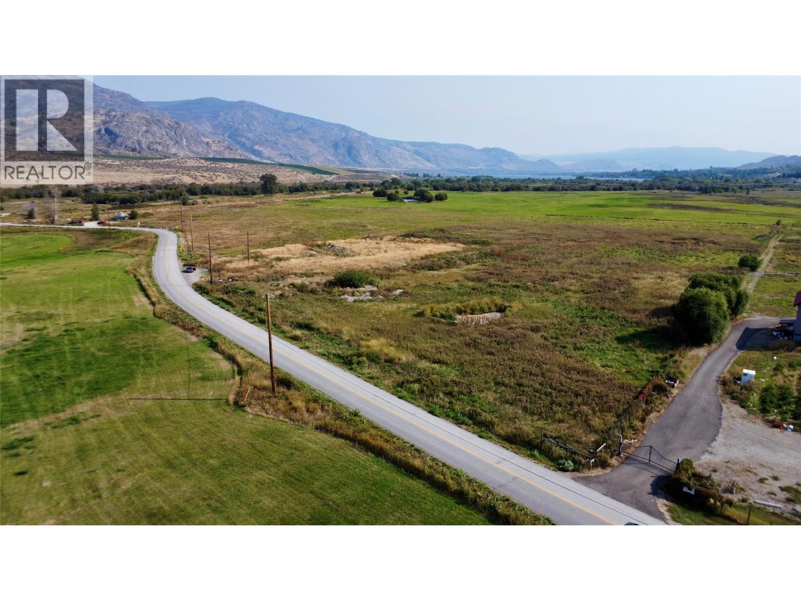 8535 Road 22 Avenue, Osoyoos