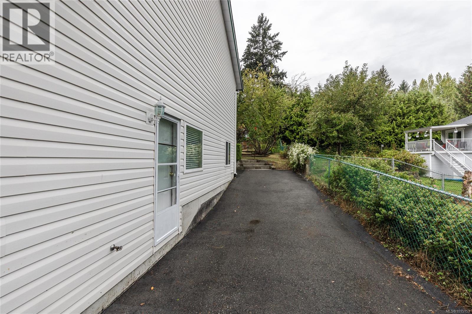 1003 Bramblewood Lane, Nanaimo