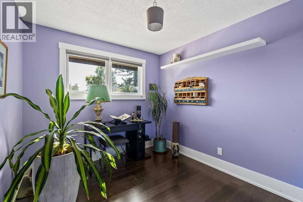 Single Family House for Sale in  Elbow Park Lane SW Elbow Park Calgary 