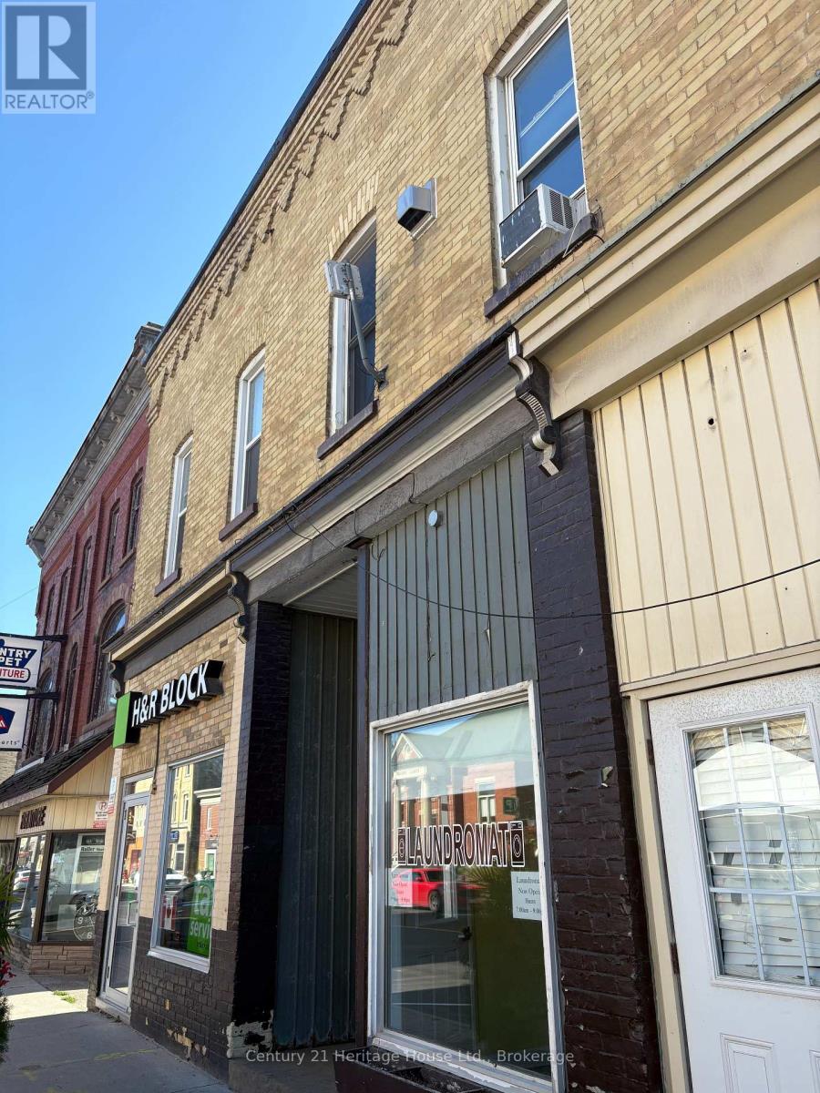 141-145 MAIN STREET N - 3